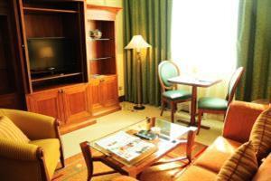 Hotel City Seasons Suites