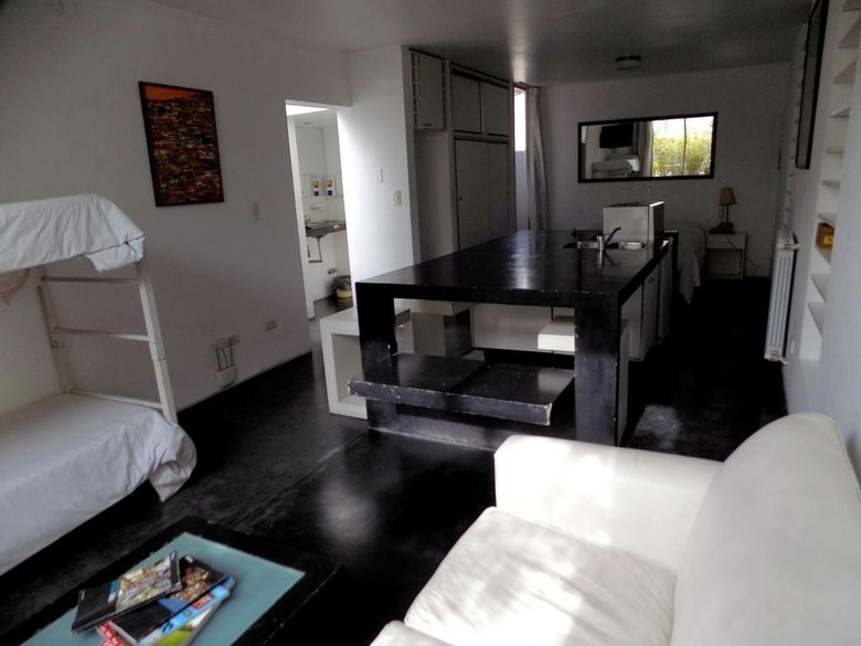 Hostal Ostinatto Hostel