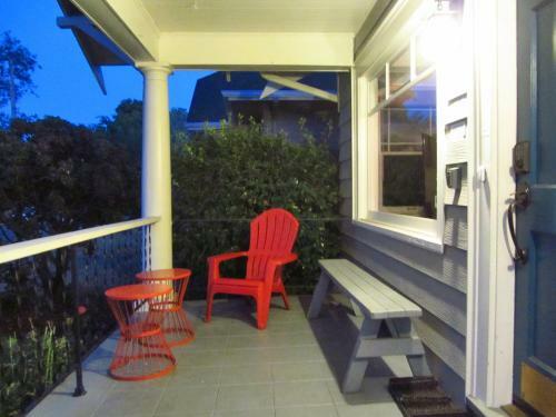 Hostal Portland Piedmont Guesthouse