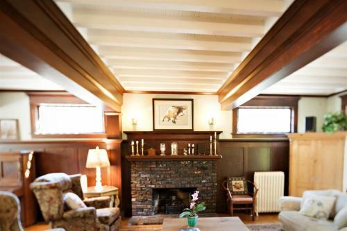 The Gatewood Bed And Breakfast