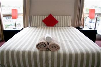 Hostal Habitat Hq