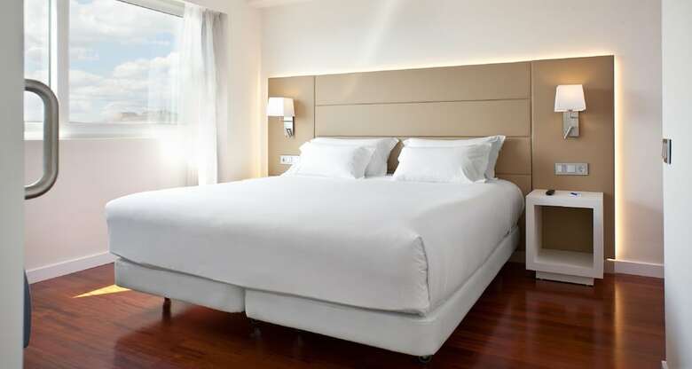 Hotel NH Pamplona Iru�a Park