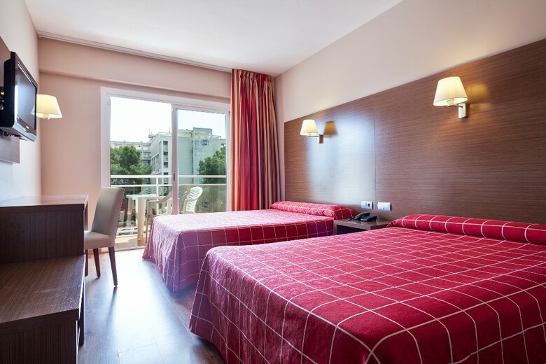 Hotel Oasis Park