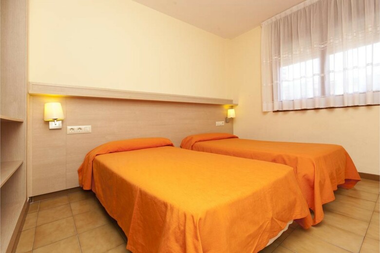 Villa Zahara / Azahar