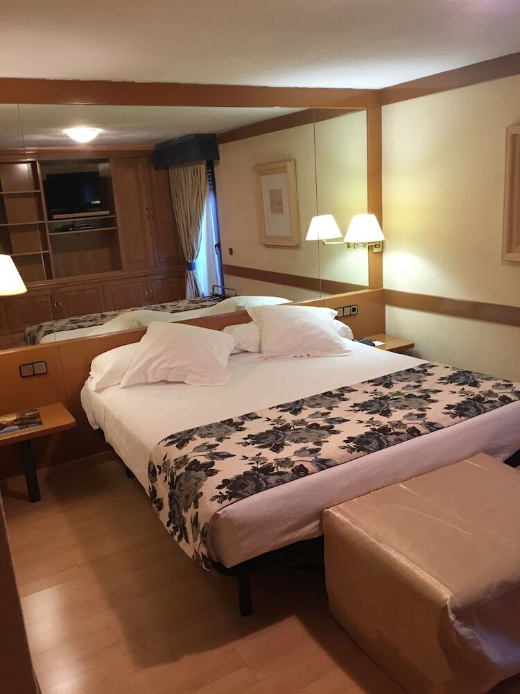 Hotel Los Arcos
