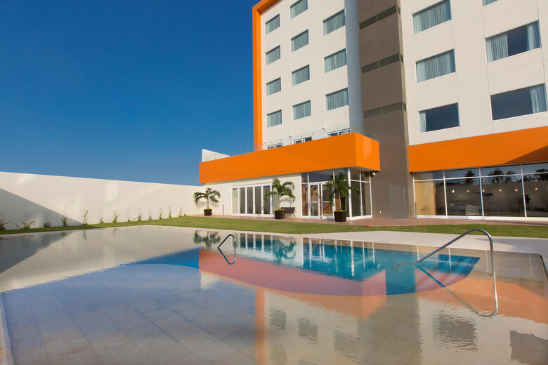 Hotel Hampton Inn & Suites Paraiso
