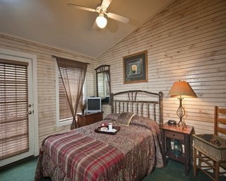 Hotel Silverleaf`s Piney Shores Resort
