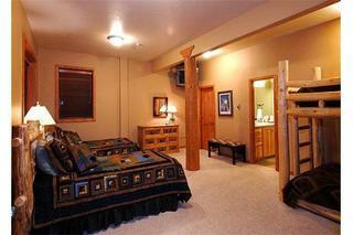 Paradise Meadow Lodge