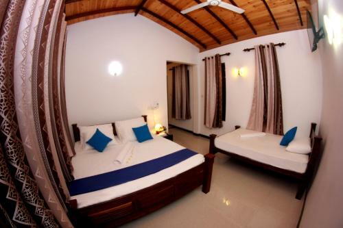 Hostal Kadolana Villa