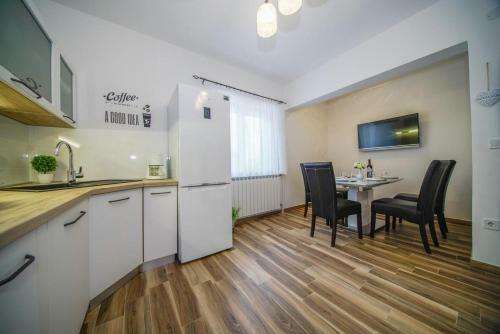 Apartment Splitska 2857a