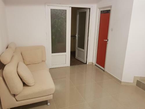 Georgiana Apartments