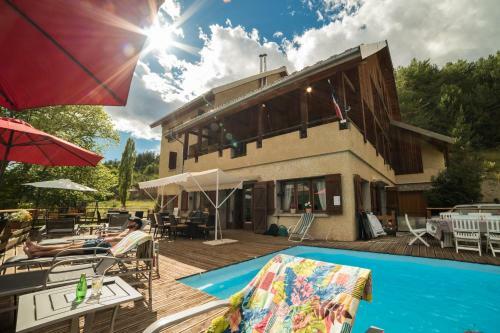 Hostal Chalet Les Moineaux Chambres D'h�tes