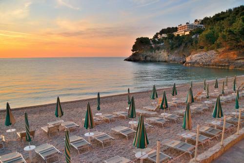 Hotel Del Faro - Pugnochiuso Resort