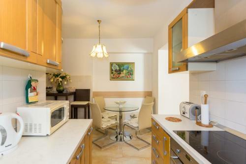 Residencia Guesthouse S&l