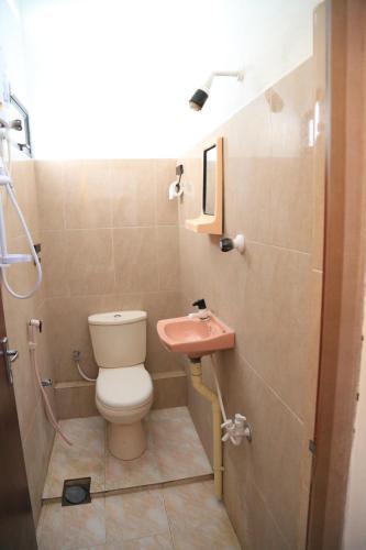 Hostal Yaarl Holiday Inn
