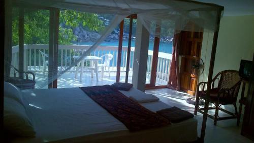 Hin Wong Apartments Dive & Snorkel Resort
