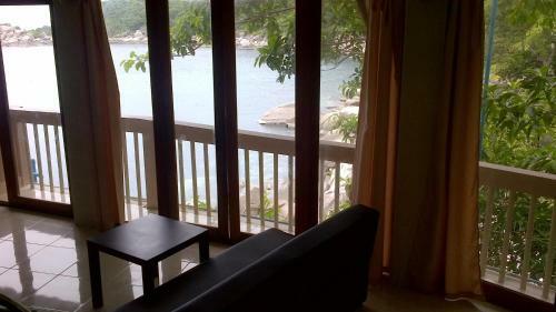 Hin Wong Apartments Dive & Snorkel Resort