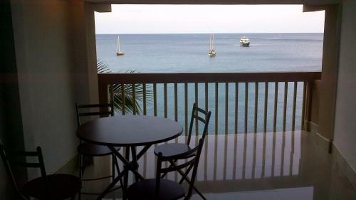 Hin Wong Apartments Dive & Snorkel Resort