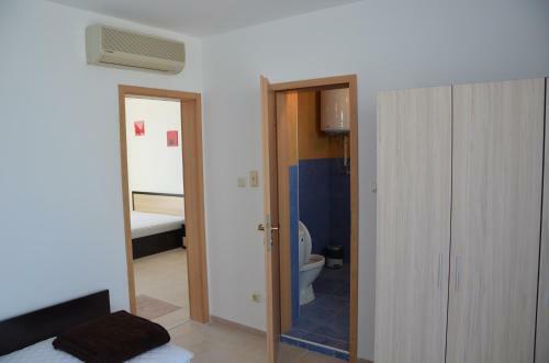 Oasis Laguna Apartments