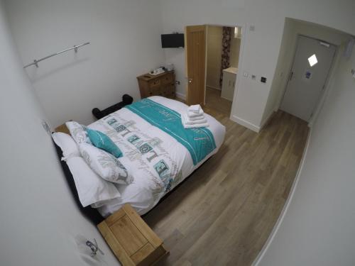 Deepcut Lodge Bed & Breakfast