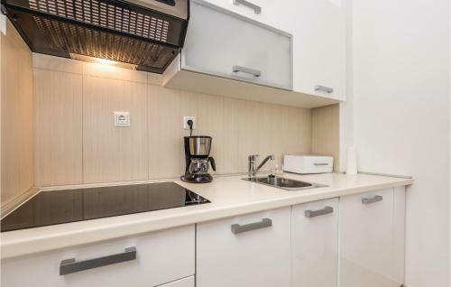 Apartment Pag With Sea View 2