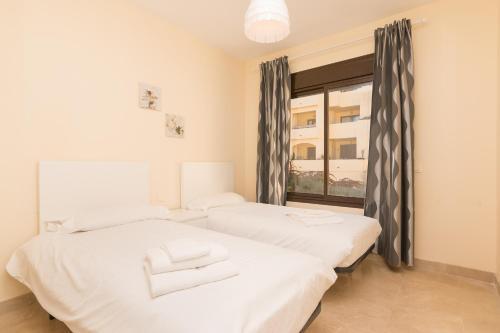 Duquesa Village Apartemento 2114