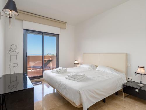 Rock Bay II Apartemento 2055
