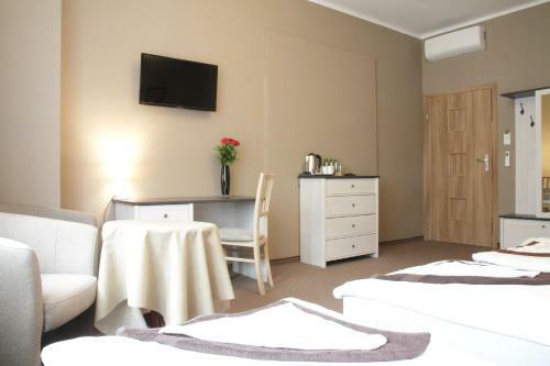 Hostal Rest- Pokoje Z ?azienkami