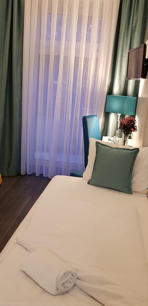 Hotel Budapester Hof.