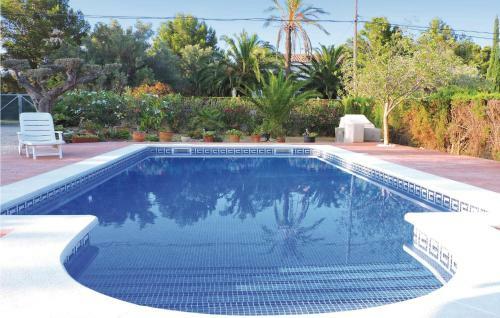 Holiday Home Sant Jordi D'alfama 09