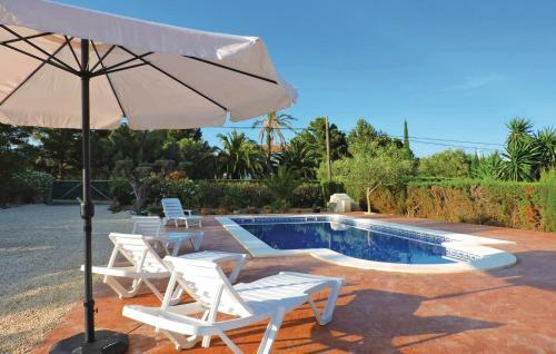 Holiday Home Sant Jordi D'alfama 09