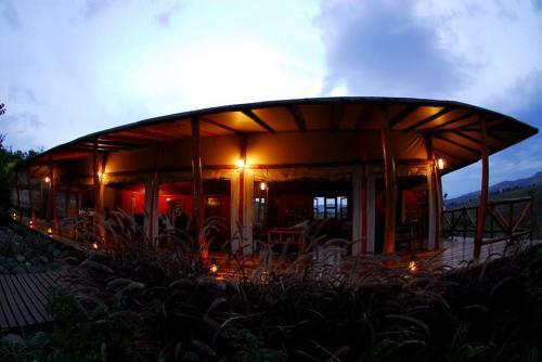 Marafiki Safari Lodge