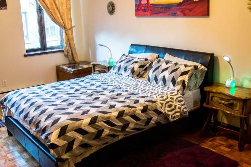 Cozy Apartment In Montreal's Heart