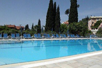 Irene Aparthotel