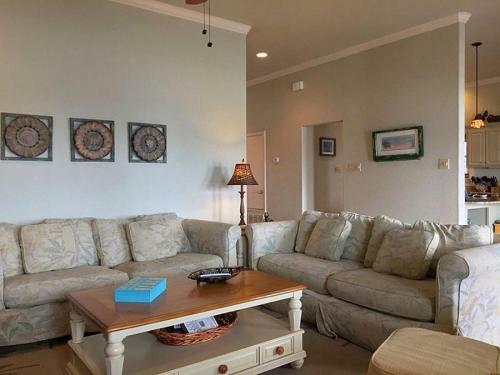 220rd-island Breeze