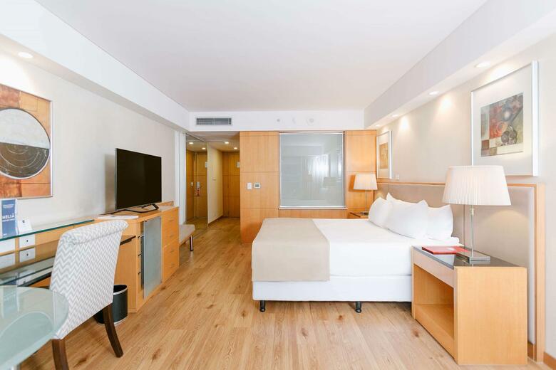 Hotel Doubletree By Hilton Buenos Aires