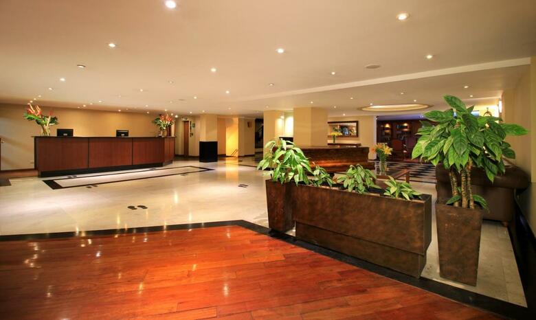 Hotel Windsor House Inn By Geh Suites