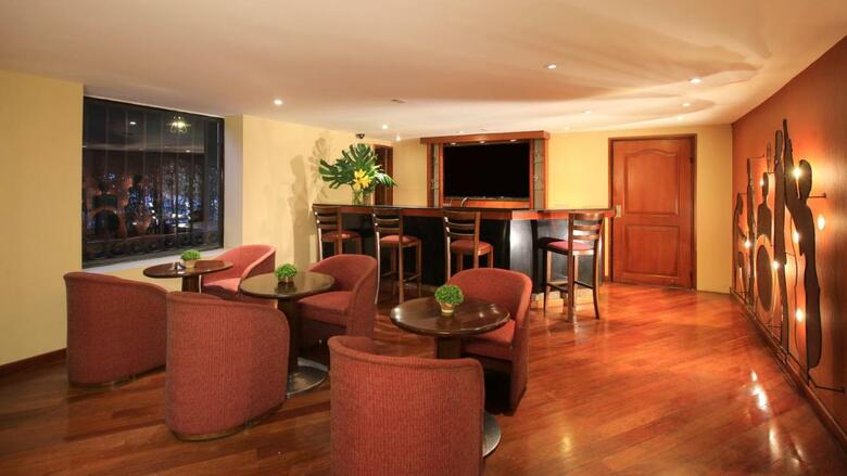 Hotel Windsor House Inn By Geh Suites
