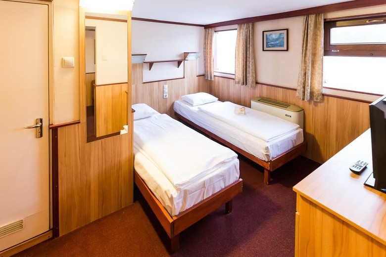 Boat Hotel Fortuna