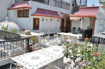 Hotel Bajaj Indian Home Stay