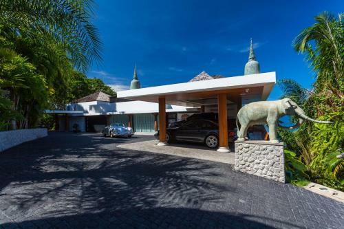 Bluesiam Villa