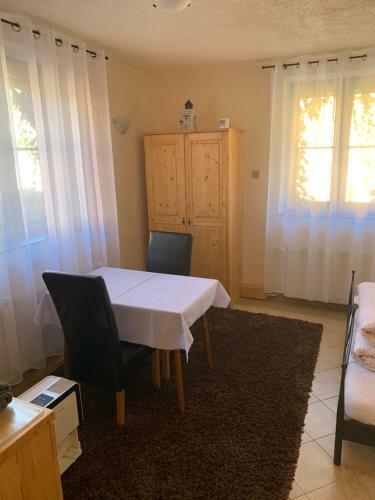 Hostal Penzion U Grobiana