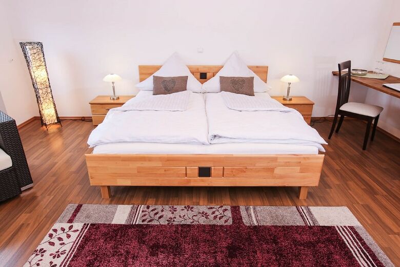 Hostal Pension Leonardo