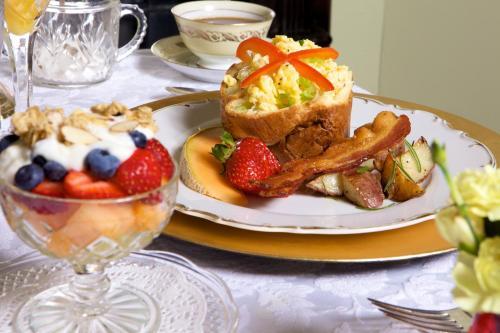 Dupont Mansion Historic Bed And Breakfast