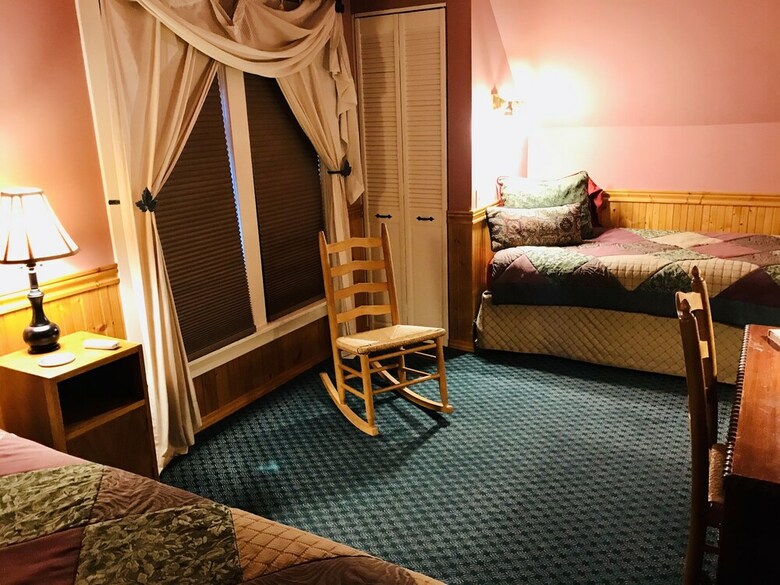 Bed & Breakfast Arden Forest Inn
