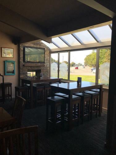 Craythornes Halswell Hotel
