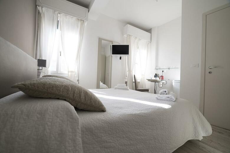 Residencia Al Portico Guest House