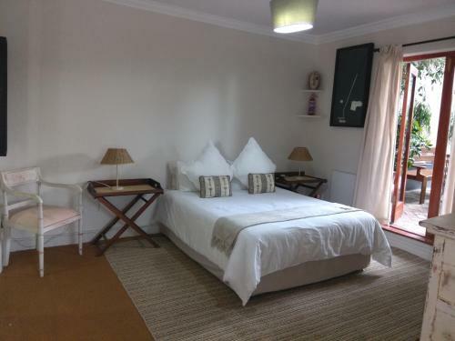 Hostal Oceangolf Guest House