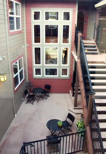 Rest, A Boutique Hotel