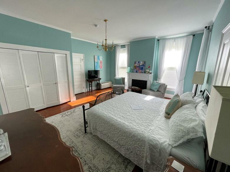 Bed & Breakfast Meadows Inn